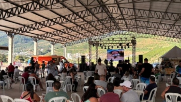 3º Caparaó Auto Clássicos movimenta Alto Caparaó com carros antigos, música e solidariedade